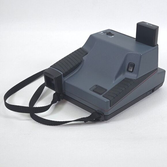 Vintage Polaroid Impulse 600 Instant Film Camera With Flash & Strap EUC UNTESTED - Picture 5 of 13